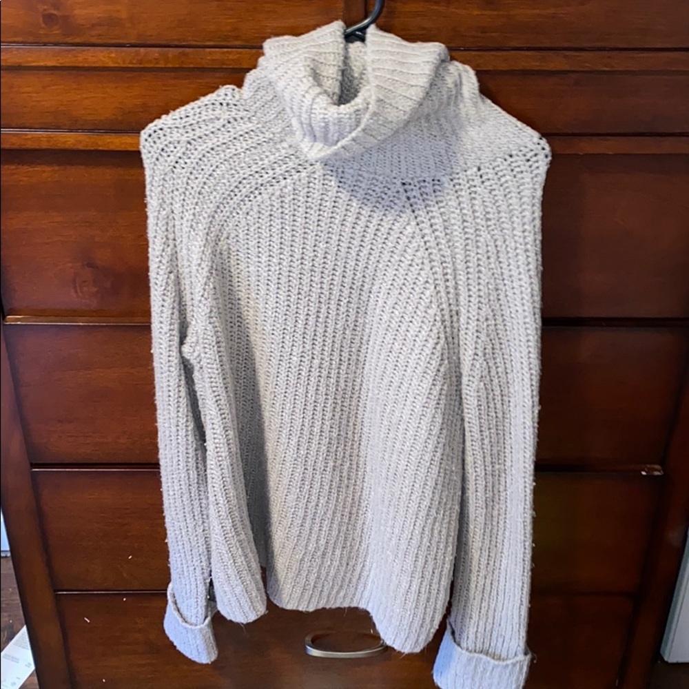 Greg turtle neck